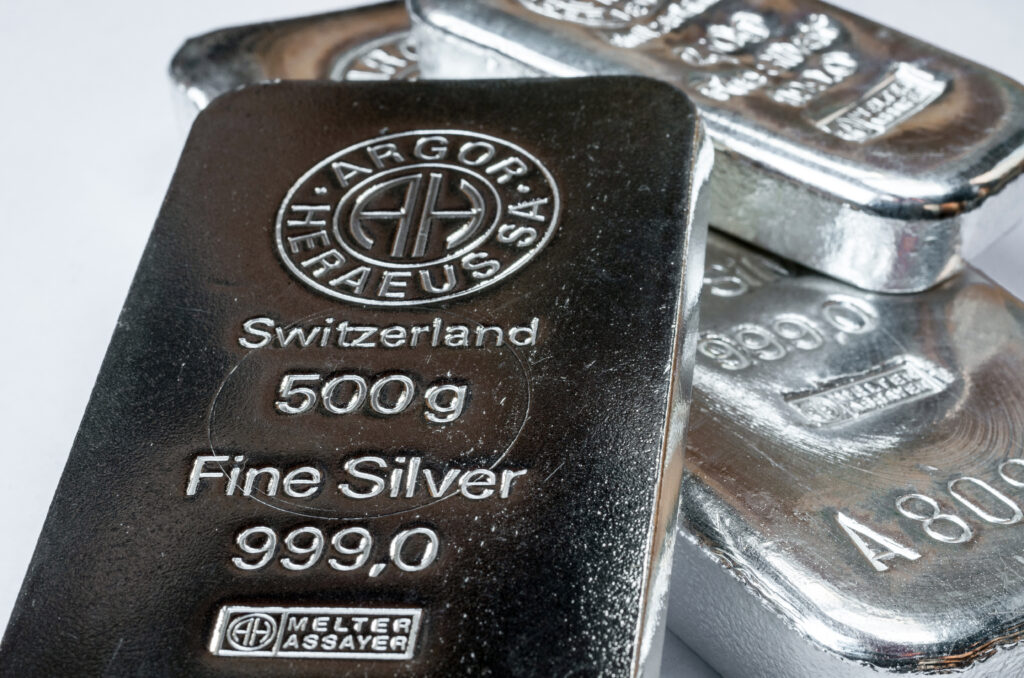 Image with several Isle of Man silver bars